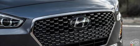 Chicago 2017: 2018 Hyundai Elantra GT teaser