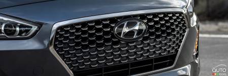 Chicago 2017 : la Hyundai Elantra GT 2018 se dévoile en partie