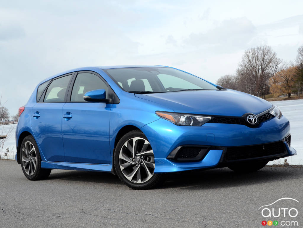 2017 Toyota Corolla iM: Possibly the Best Choice? | Car Reviews | Auto123