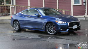 2017 INFINITI Q60 Red Sport 400 is ready for the big war