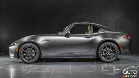 Mazda MX-5 RF’s styling excellence confirmed by top Red Dot award