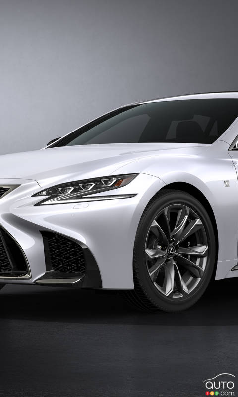 New York 2017: Lexus LS 500 F SPORT Makes World Debut