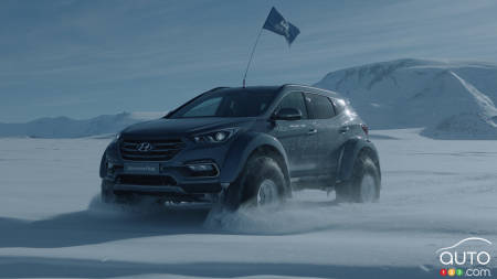 Hyundai Santa Fe Sport Shows its Durability… at the South Pole!