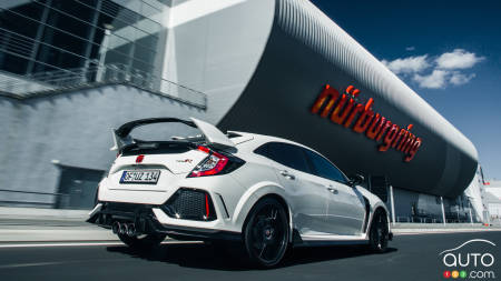La Honda Civic Type R bat un record sur le Nürburgring; on vous fait vivre l’action!