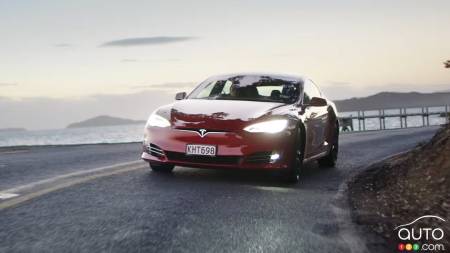 En attendant la Model 3, Tesla vous invite à redécouvrir ses voitures électriques