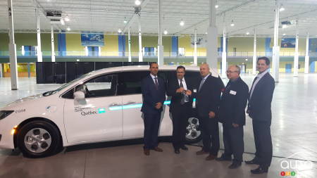La première Chrysler Pacifica Hybride livrée dans un parc de véhicules au Canada