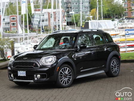 New 2017 MINI Countryman Improves as a Family Hauler