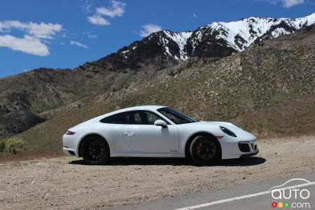 2017 Porsche 911 GTS, the Best Sports Car Out There?
