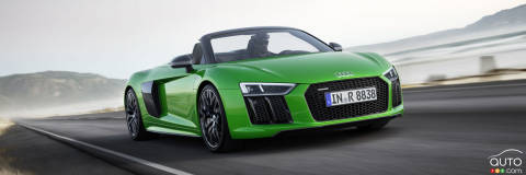 Audi R8 Spyder V10 Plus Roars, Makes Beautiful Haste!