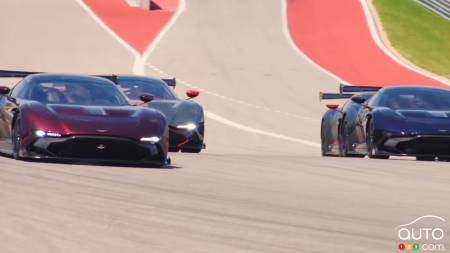 Les propriétaires d’Aston Martin Vulcan s’éclatent sur le circuit d’Austin au Texas