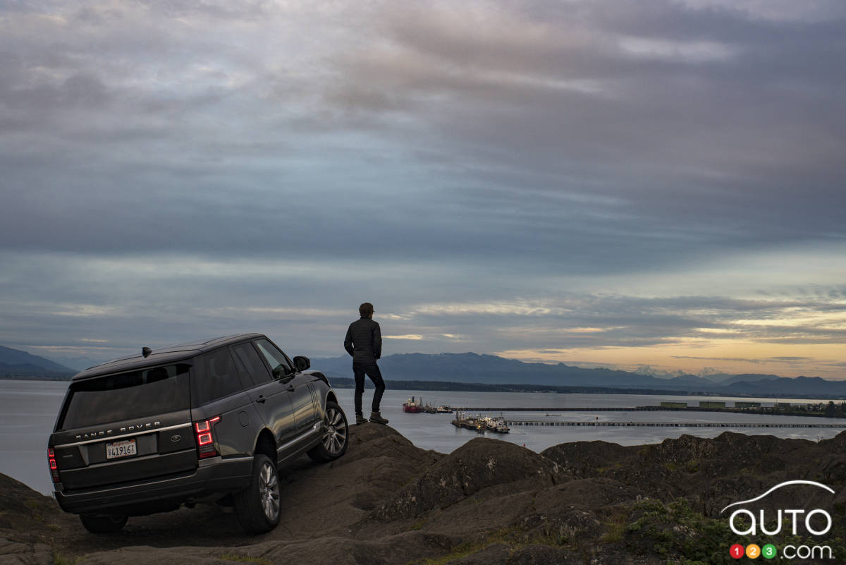 Le Range Rover vous fait découvrir de superbes panoramas; envie de partir?