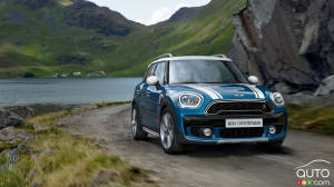 MINI Countryman Offers a Room with a (Gorgeous) View