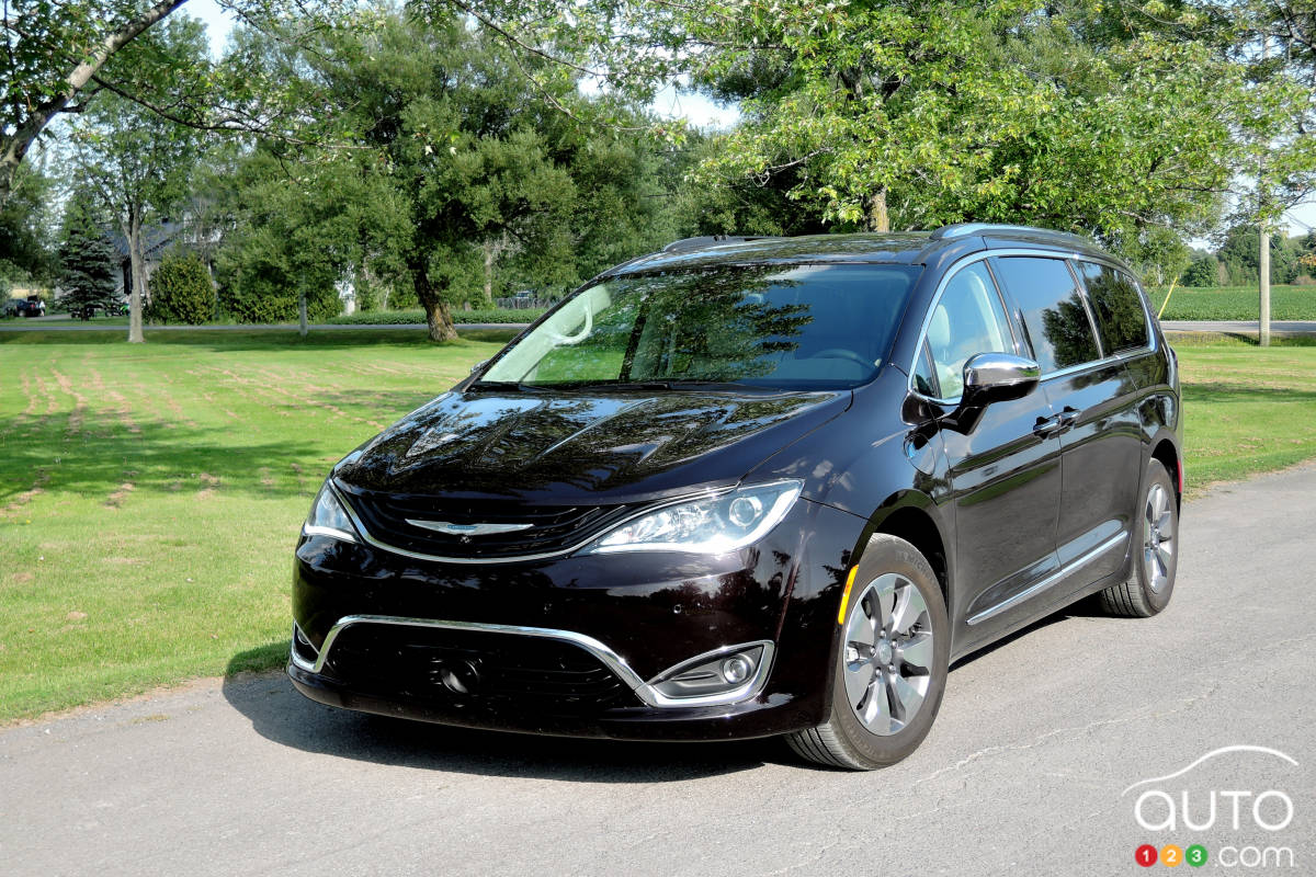 2017 Chrysler Pacifica Hybrid: Our Road Trip to Maine