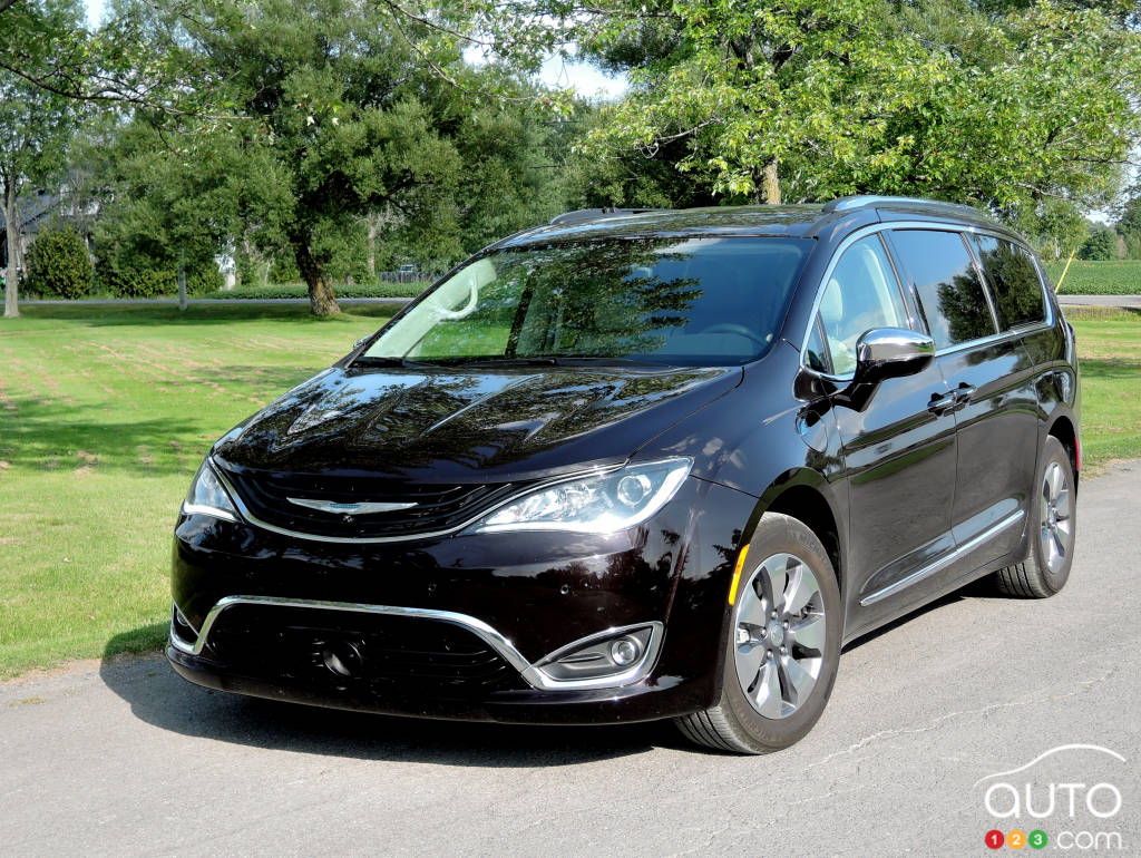 Chrysler Pacifica hybride 2017