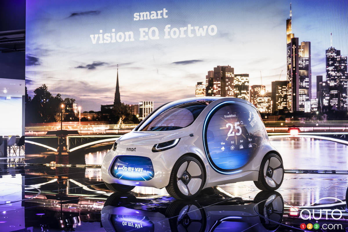 Francfort 2017 : une smart électrique et autonome comme celle-là, on en veut!