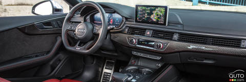 10 Vehicles Offering Best UX for 2017