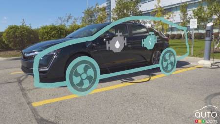 La Honda Clarity Hybride Branchable expliquée en vidéos