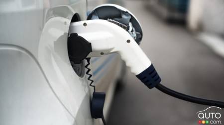 Le Canada injecte 120 millions $ de plus pour les bornes de recharge