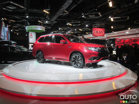 Montreal 2018: Mitsubishi Outlander PHEV Here to Stay, Finally