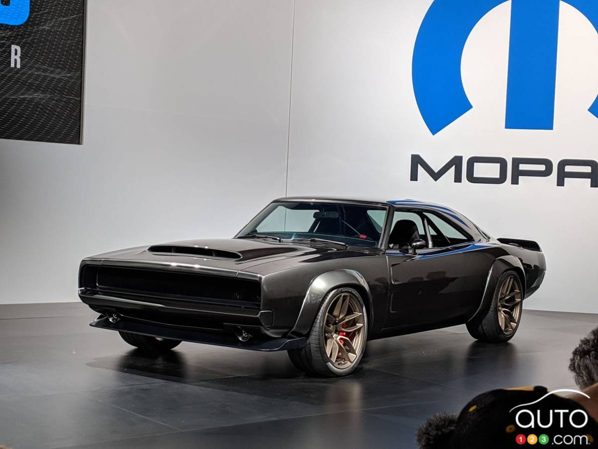 Mopar presents Hellephant engine at SEMA 2018 | Car News | Auto123