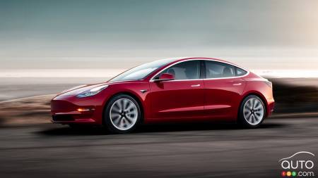 Tesla Model 3 production hits 1,000 per day