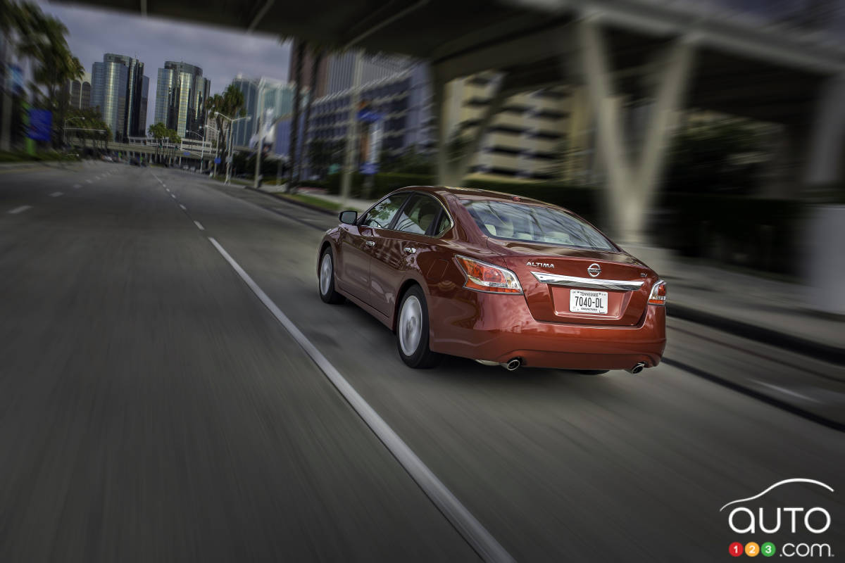 NHTSA Looking into Suspension Issue Affecting 374,000 2013 Nissan Altimas