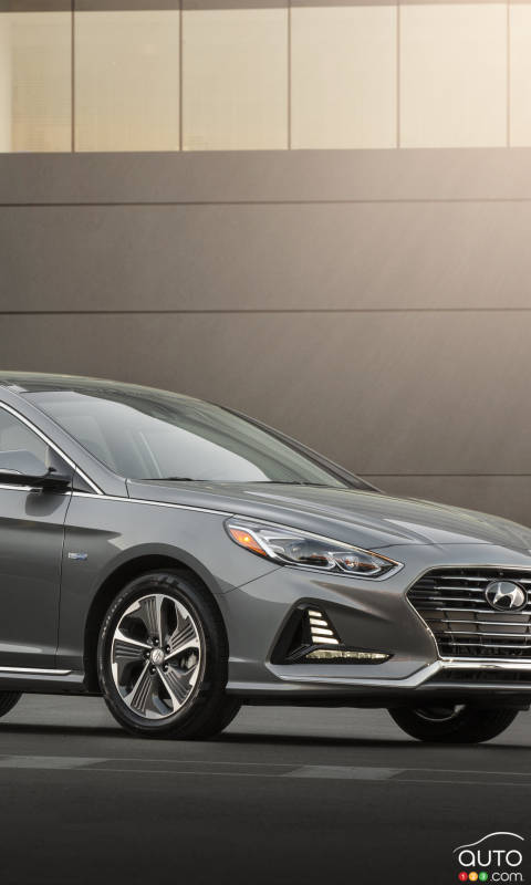Chicago 2018: Meet the 2018 Hyundai Sonata Hybrid!