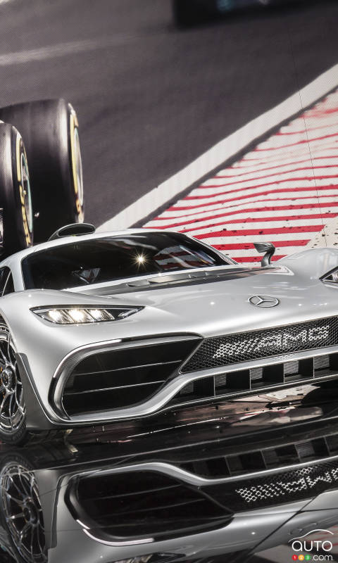 Toronto 2018: Mercedes-Benz Highlights Performance & Style