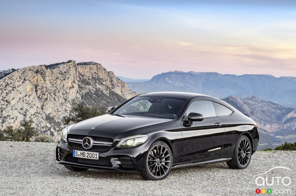 Veil lifted on C-Class Coupe, Cabriolet Ahead of NY debut