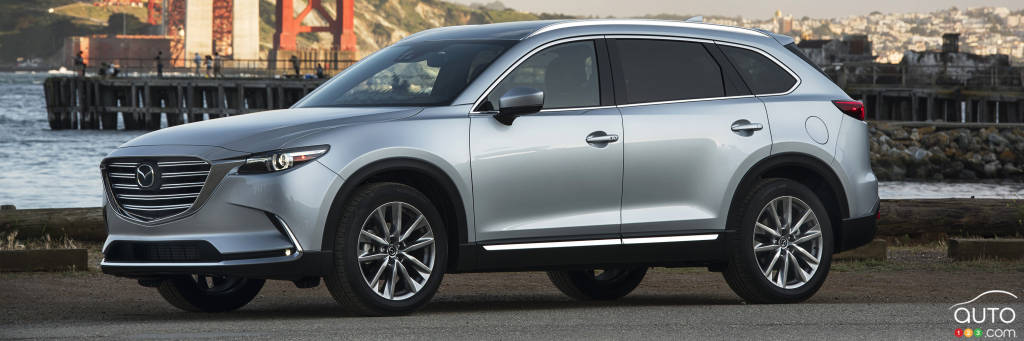 https://picolio.auto123.com/auto123-media/articles/2018/6/64735/2018_CX-9_Interior_(37)_LOfr.jpg?crop=0,902,2998,999&amp;scaledown=1024