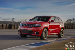 Research 2019
                  Jeep Grand Cherokee pictures, prices and reviews