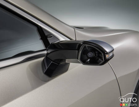 Lexus ES : une caméra à la place des rétroviseurs extérieurs
