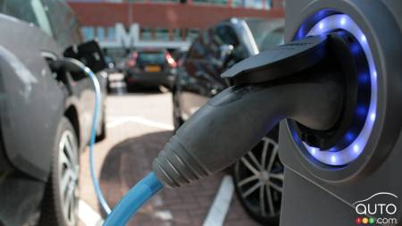 Electric mobility: Canada trails in infrastructure, sales of EVs