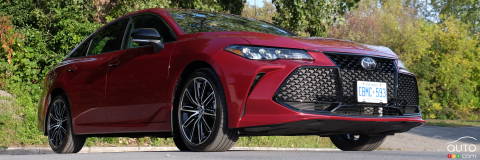 2019 Toyota Avalon Review: First in Class