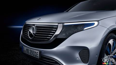 Daimler Cutting 10,000 Jobs Latest in a Growing Trend