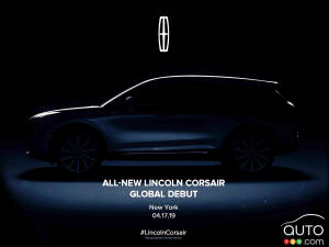 Lincoln Teases Corsair SUV Ahead of NY Auto Show Debut