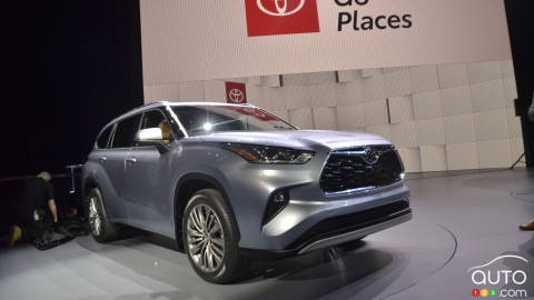 New York 2019: 2020 Toyota Highlander Makes Big Entrance