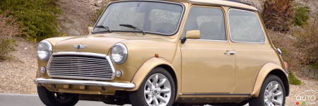 1999 MINI Cooper Knightsbridge Edition Review: Making like Mr. Bean