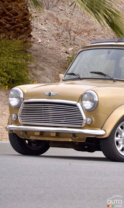 1999 MINI Cooper Knightsbridge Edition Review: Making like Mr. Bean
