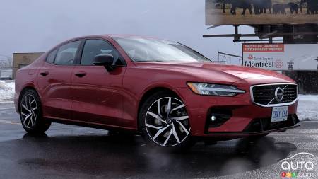 Volvo to Offer Lifetime Free Towing