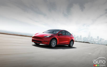Tesla simplifie sa gamme, baisse le prix du Model 3
