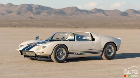 A Ford GT40 Roadster Prototype Will be Auctioned at Pebble Beach
