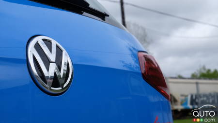 Volkswagen To Show Off New Logo in Frankfurt