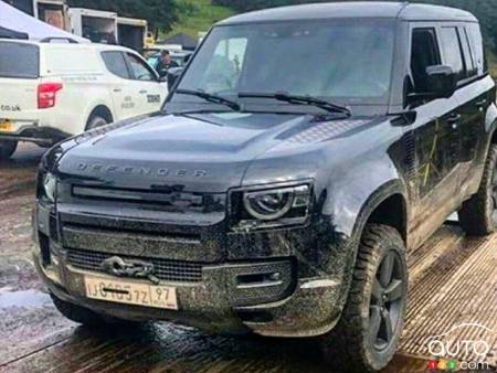 Le nouveau Land Rover Defender 2020 aperçu sur le plateau de James Bond