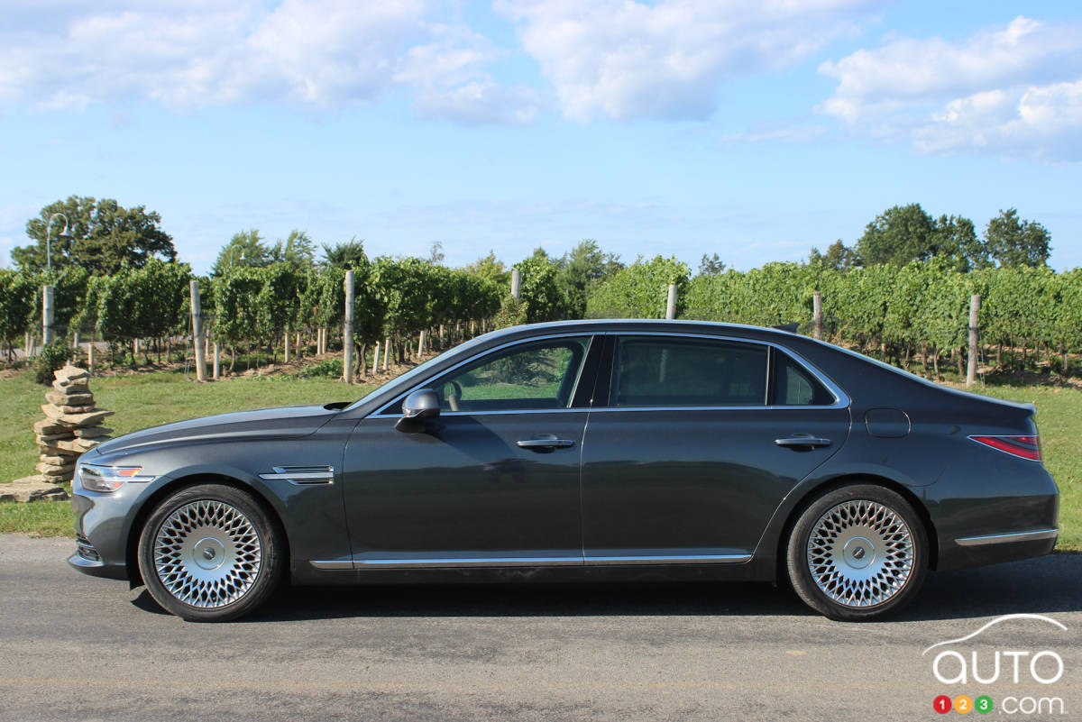 2020 Genesis G90 First Drive: Presidential Purview