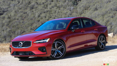 2019 Volvo S60 and V60 Review: Standing Out In a Crowd