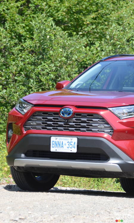 2019 Toyota RAV4 Hybrid Review: The Prius of SUVs