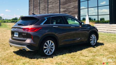 Amazon Will Give You $50 to Test Drive an Infiniti