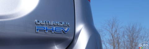 A New Mitsubishi Outlander Plug-in Hybrid Generation in 2021?