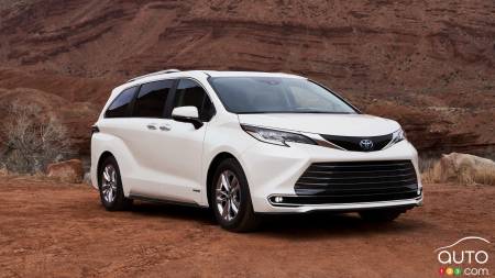 No Fridge or Vacuum for the 2021 Toyota Sienna Initially